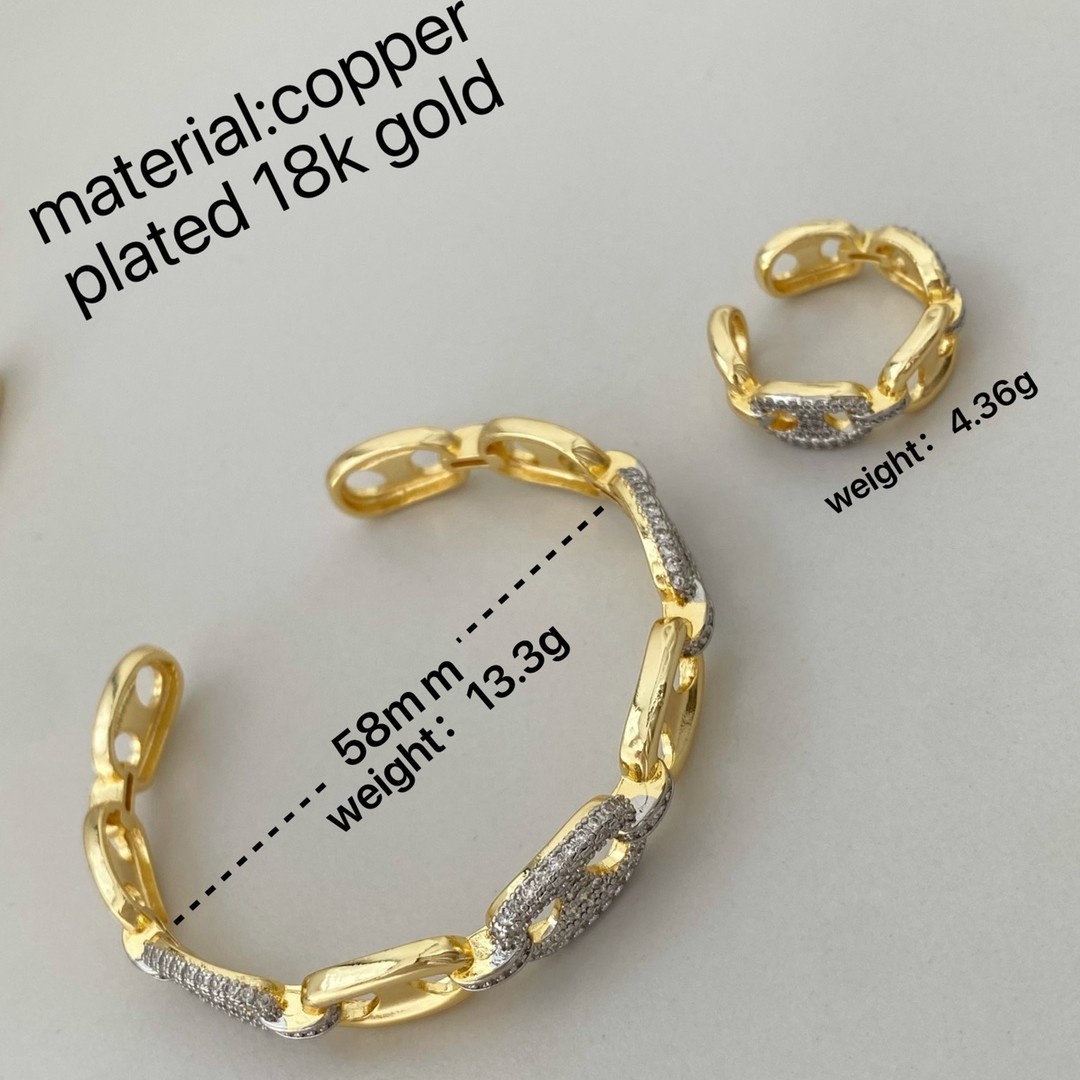 New cross-border half-sided diamond-encrusted pig nose bracelet for women, European and American light luxury gold-plated bracelet, personalized foreign trade bracelet and jewelry Application Scenario