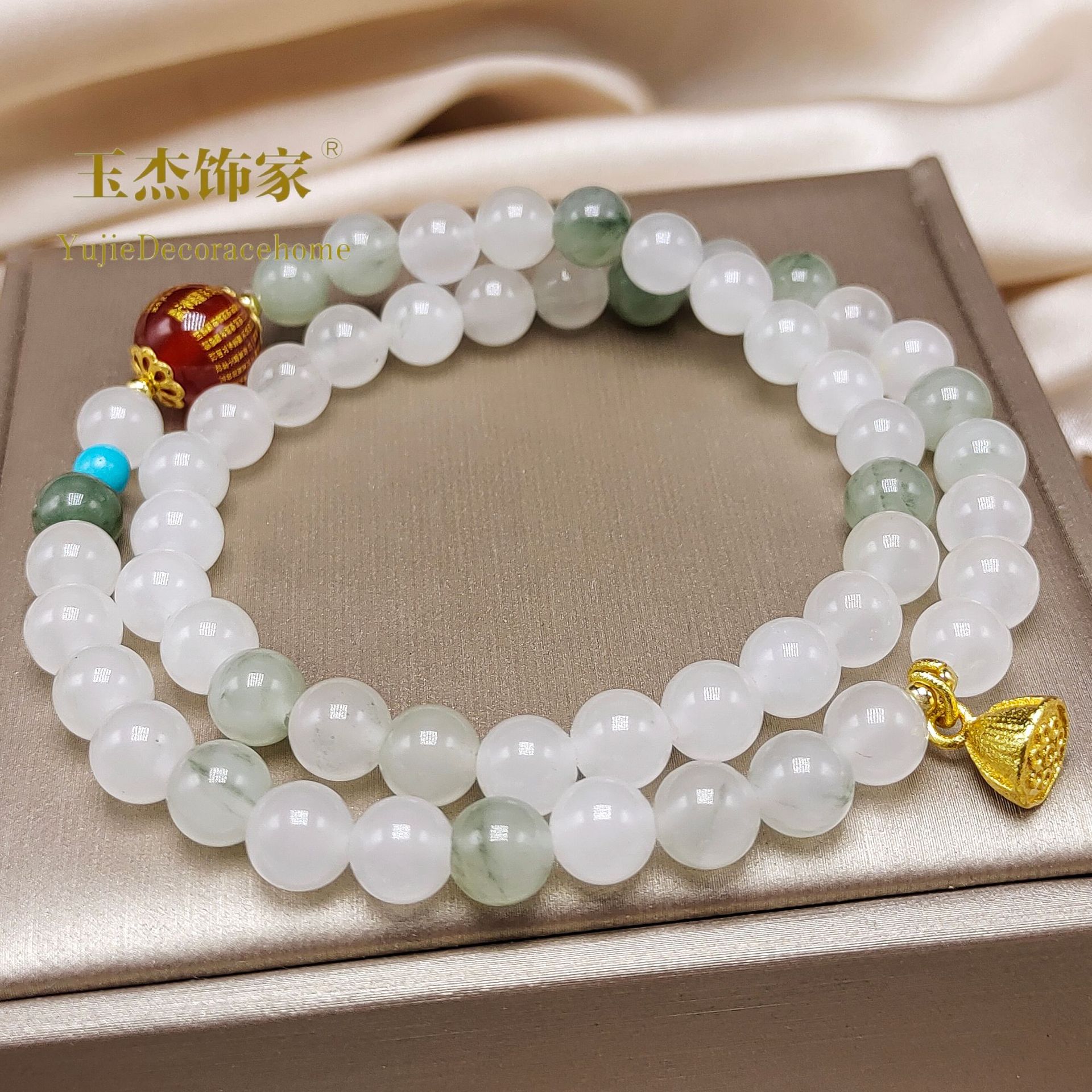 Chinese-style double-ring Tianshan jade bracelet for women, a niche, light luxury and high-end jade bracelet, simple and elegant, versatile accessory Application Scenario