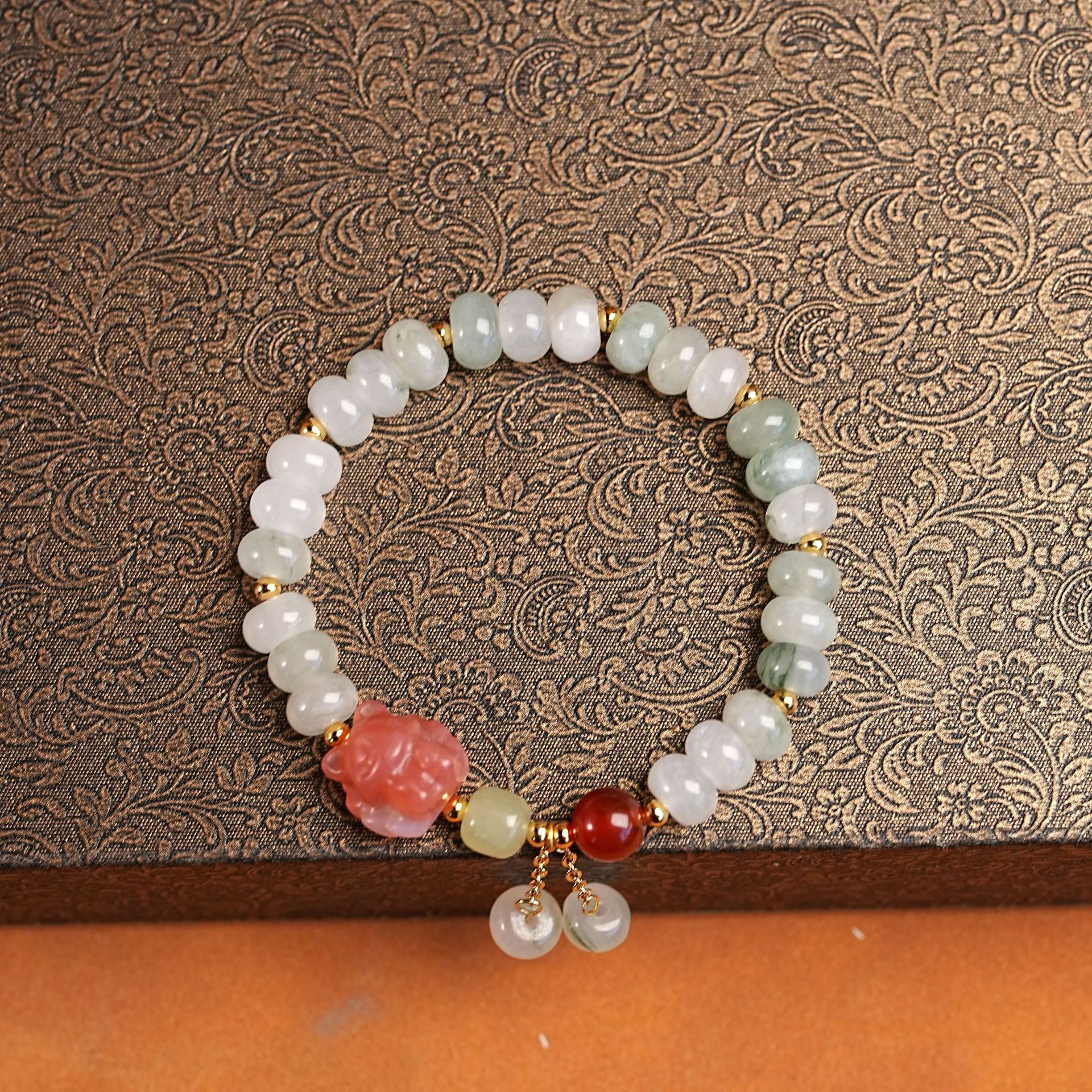 New Chinese-style Tianshan jade beaded crystal bracelet, retro light luxury original design, unisex bracelet accessory details Picture