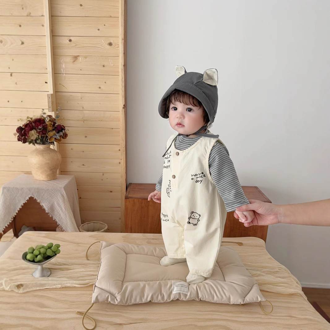 [camiseta + traje de pantalón] versión coreana de la primavera y el otoño de la ropa del bebé y los niños de los chicos y las niñas salir de la ropa de niño alegre Application Scenario
