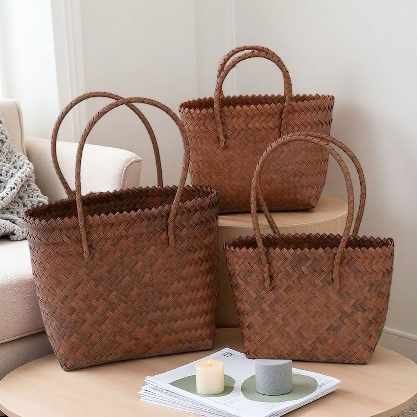 Cross-border bamboo weaving bag, rattan weaving handbag, straw weaving bag, bamboo joint bag, retro pure hand-woven bag, vegetable basket, simple and versatile single-shoulder bag, hand-woven bamboo weaving bag details Picture