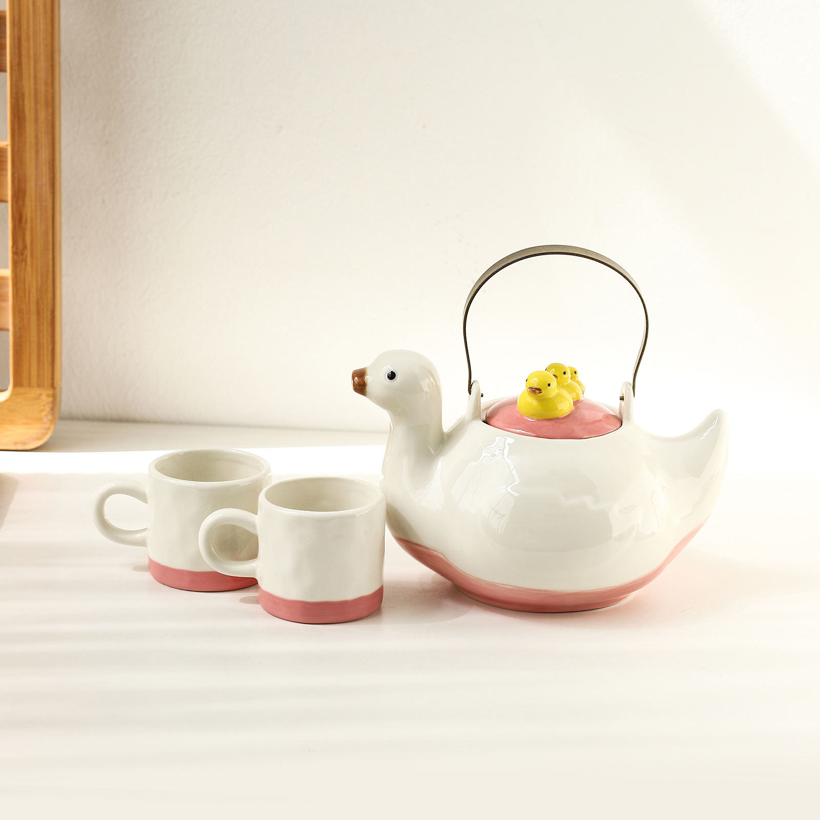High-quality household teapots and cups, cartoon cute water bottle sets, creative duck ceramic water sets