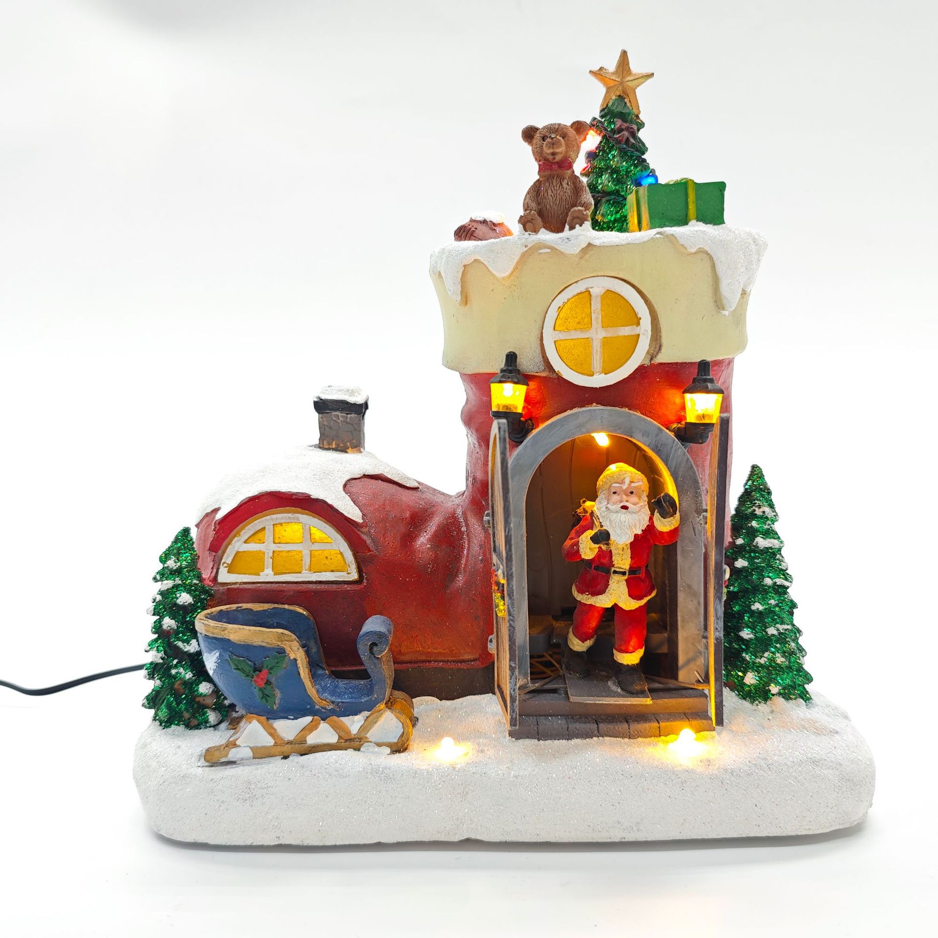 跨境圣诞礼品发光音乐摆件靴子造型雪屋音乐盒带圣诞老人开门场景