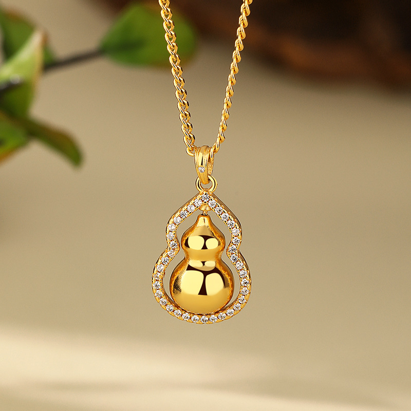 New Chinese-style necklace, gold-plated copper gourd pendant, simple yet elegant, ancient-style design, light luxury, fashionable and versatile necklace details Picture
