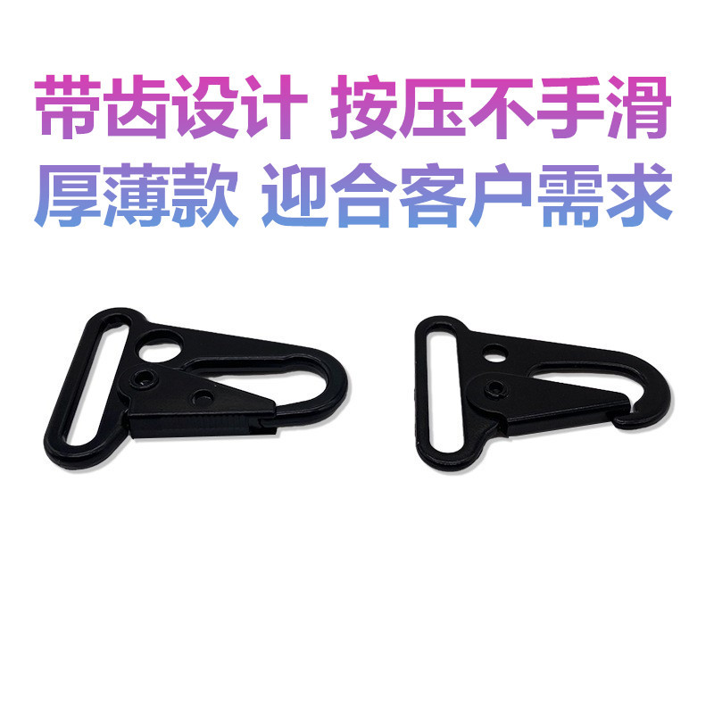 Alloy eagle-beak buckle, knife buckle, electrophoretic black outdoor tactical keychain, loop rotating dog buckle, metal webbing hook buckle Application Scenario