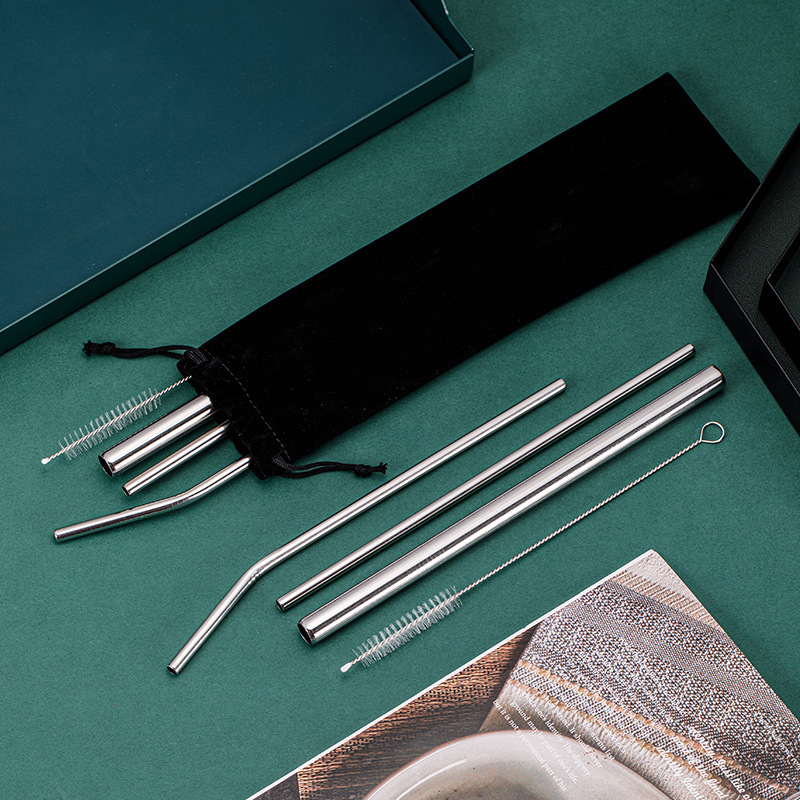 Cross-border 304 stainless steel straw set, creative metal straight tubes, beverage and coffee food-grade straws, factory direct supply Application Scenario