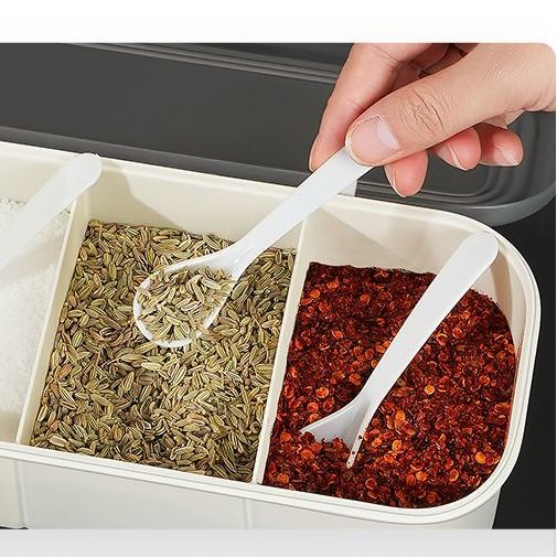 Food-grade seasoning box, multi-compartment kitchen salt jar combination set, household seasoning jar with spoon, moisture-proof storage box Specification image