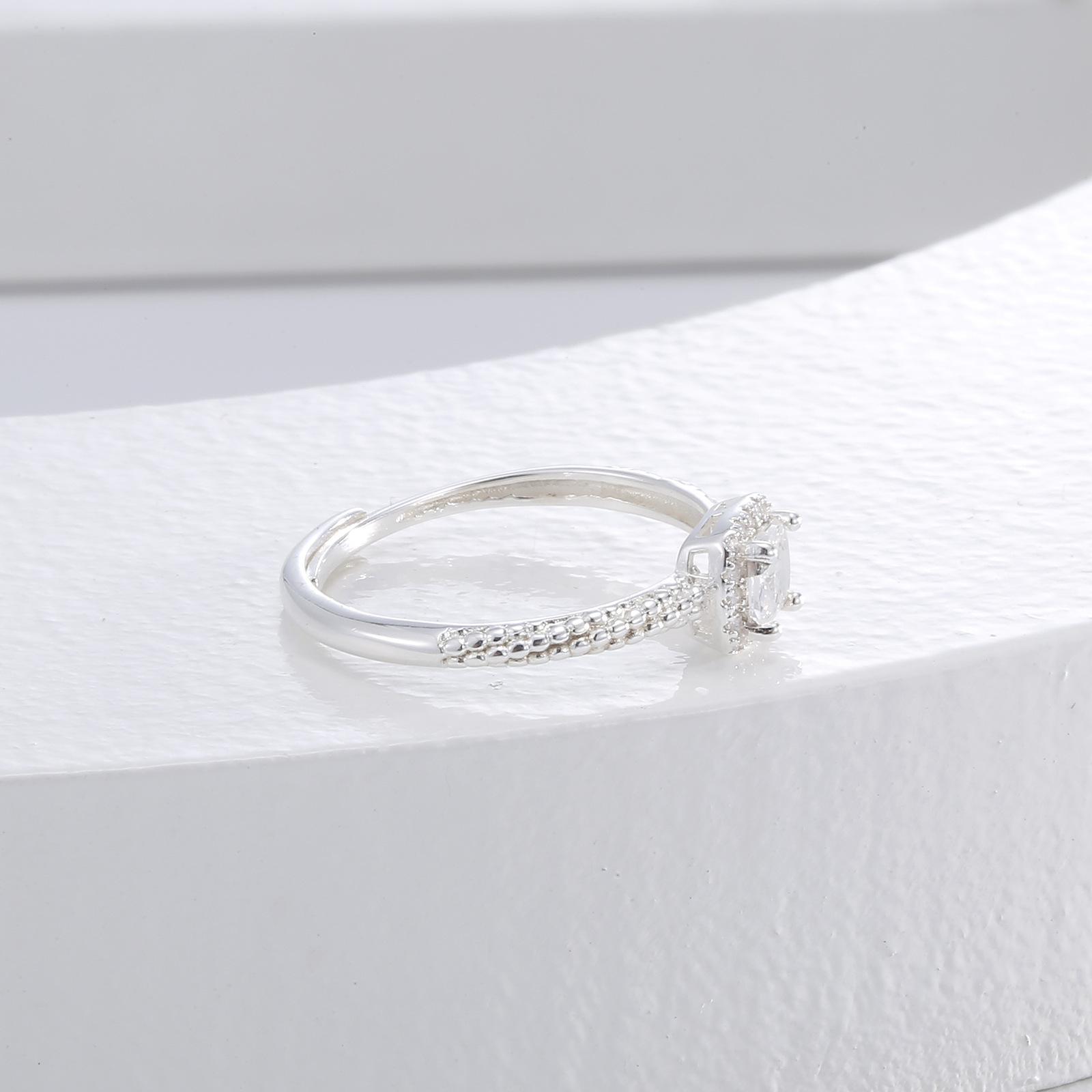 Wholesale of small square sugar ring for women, featuring a light luxury design with square diamonds and a simple, super shiny white diamond ring Specification image