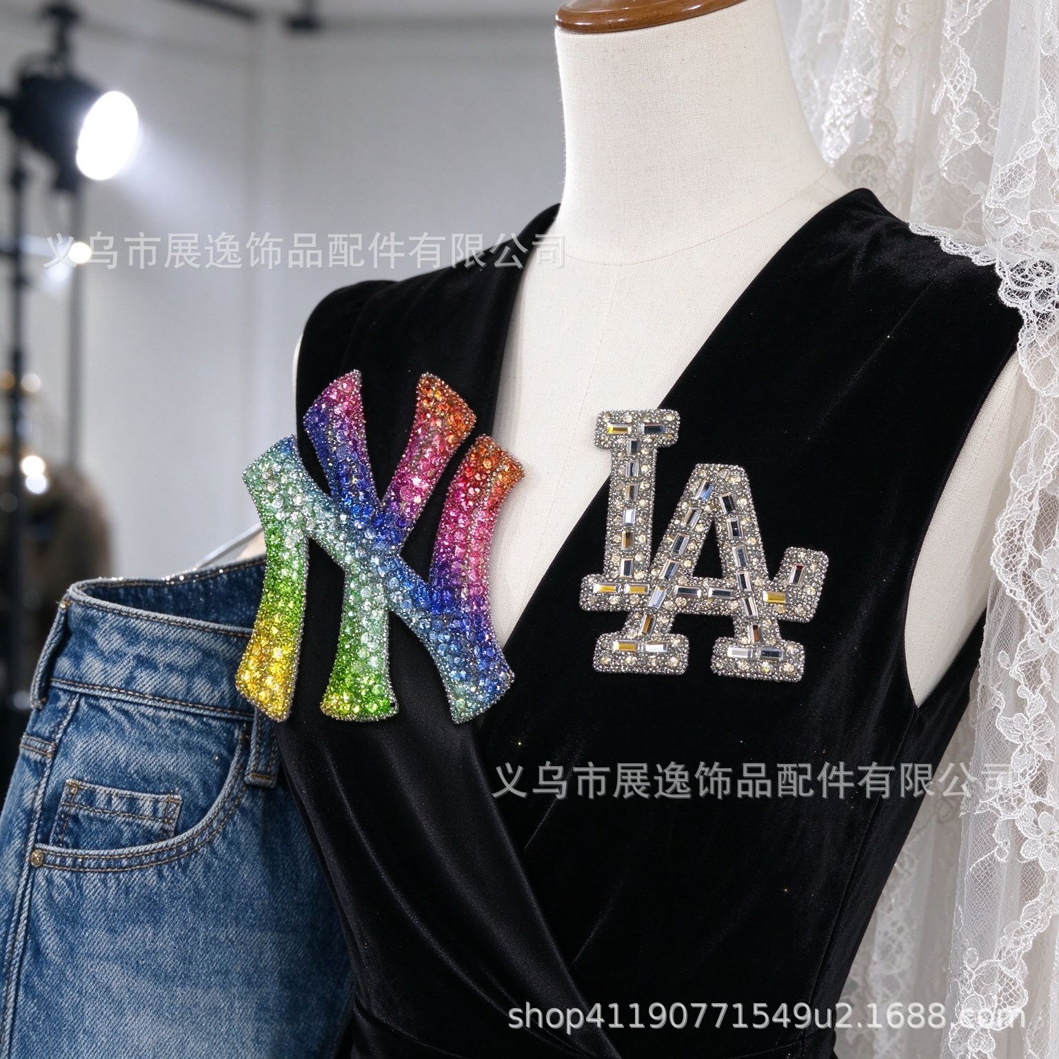 Cross-border hot sale inglés strass letras adornos accesorios letras cuentas multicolor juego de colores ropa bolsas accesorios details Picture