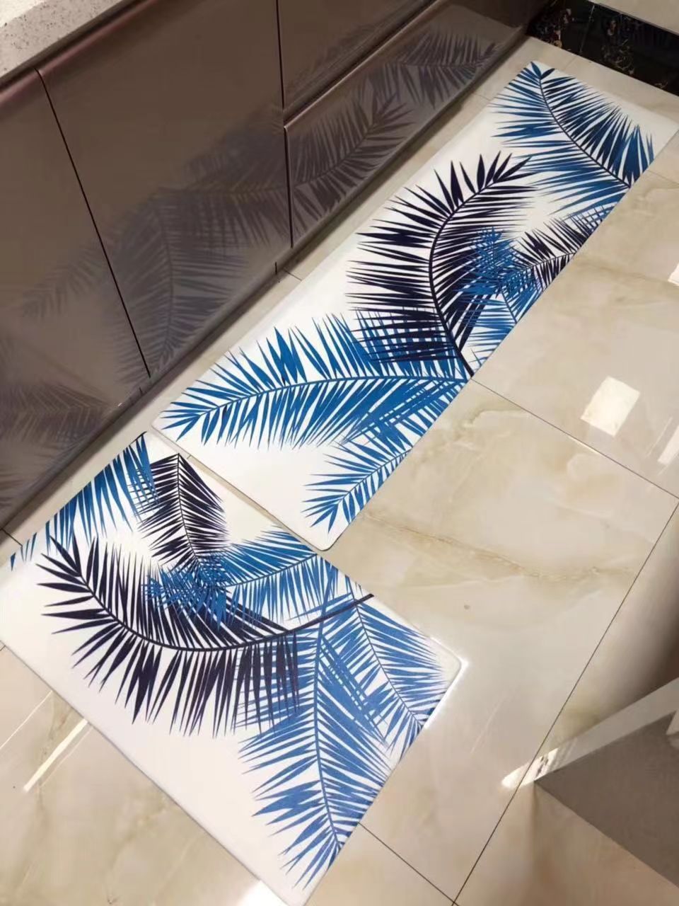 وسائد واقية من الزيوت، مقاومة الانزلاق Item Picture