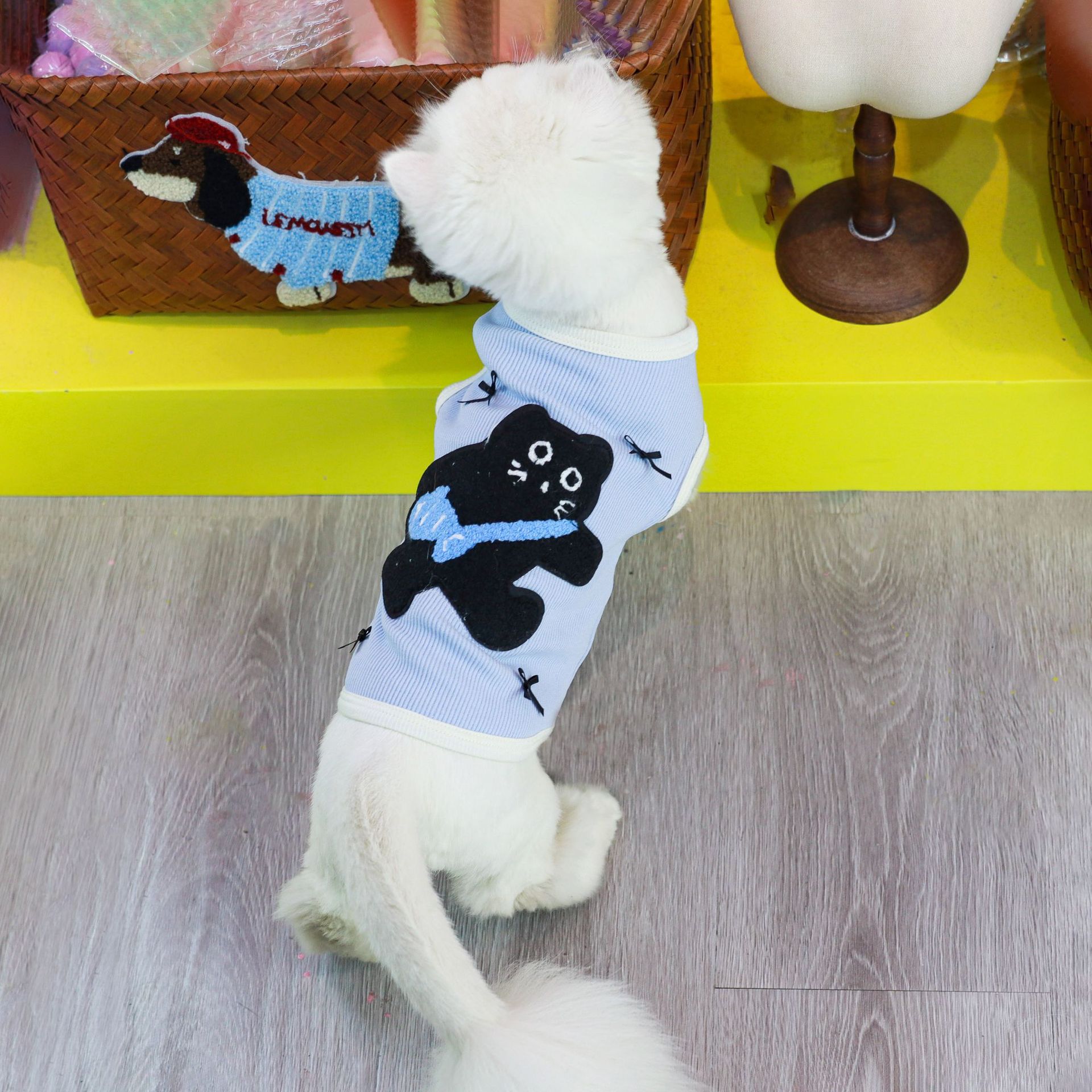 Pet summer clothing, dog vests, Japanese and Korean spring and summer breathable, elastic, soft and thin cat clothing, cute vests