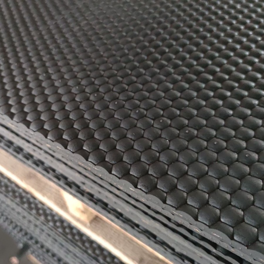 高强度仔猪保温橡胶垫  夹布乳猪防滑橡胶垫 青岛厂家 GNY