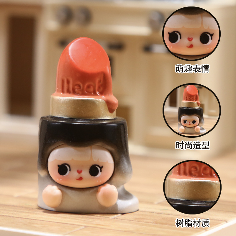 The cute and colorful girl home desktop decoration items, figurines, trendy resin handicrafts, etc. have been transformed into cute blind boxes Application Scenario