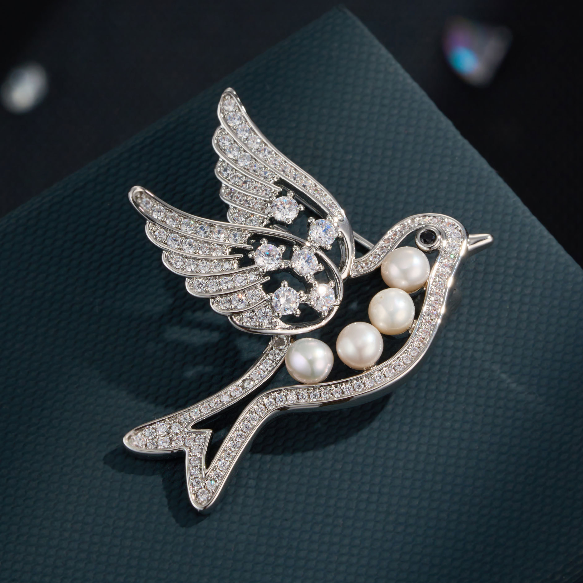 Nichos luz broches de lujo aleación de cobre micro zirconitas perlas de agua dulce premium senses broches nuevos broches