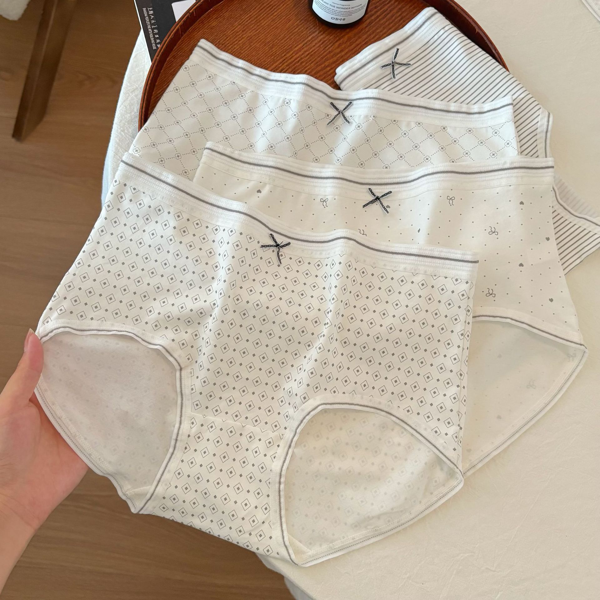 Girls' print combination underwear, women's mid-waist long-staple cotton 10A mulberry silk antibacterial crotch women's triangle underwear