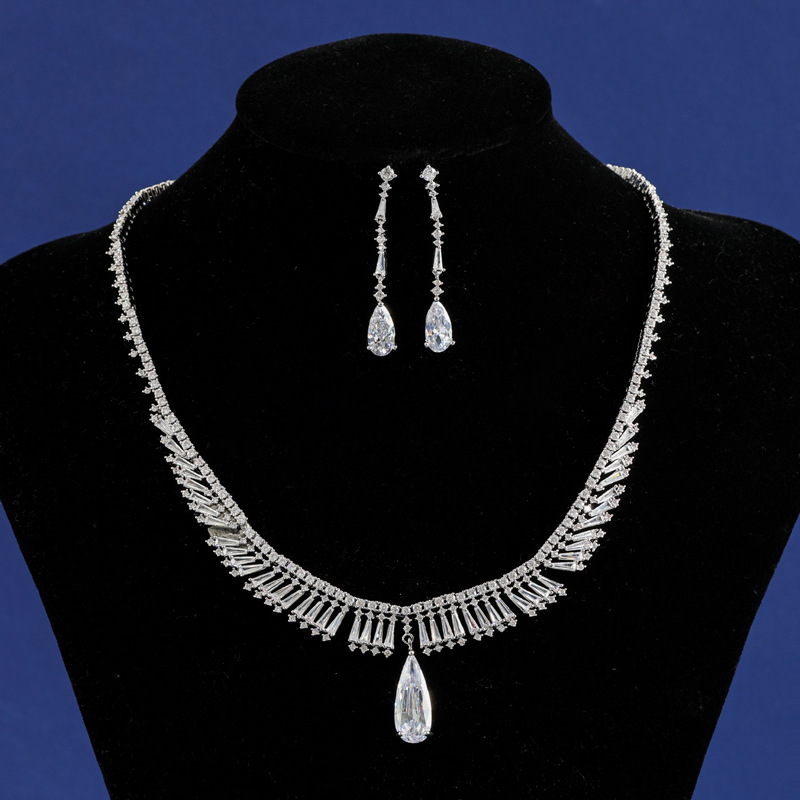 Cross-border simple, exquisite and niche zircon water drop necklace and earring set for women, diamond-encrusted and gold-plated jewelry set wholesale Specification image