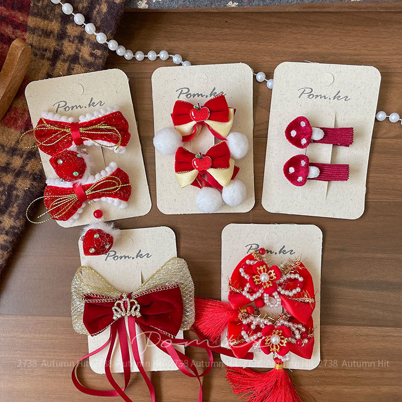 New Korean-style red New Year children's fabric hair clips, handcrafted side fringed bangs clips, paired sweet hair accessories details Picture