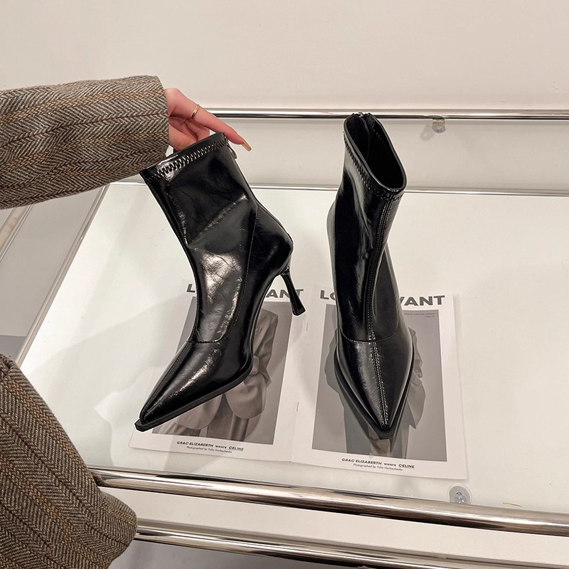 小众百搭尖头高跟短靴女秋冬新款法式细跟弹力瘦瘦靴气质小踝靴子