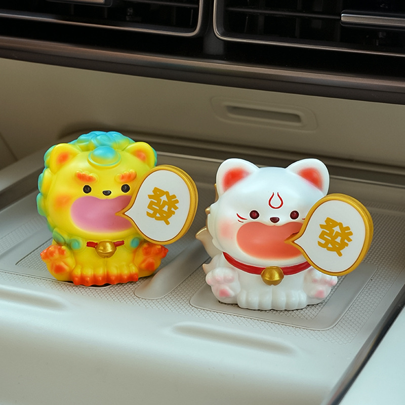 汽车摆件实物图