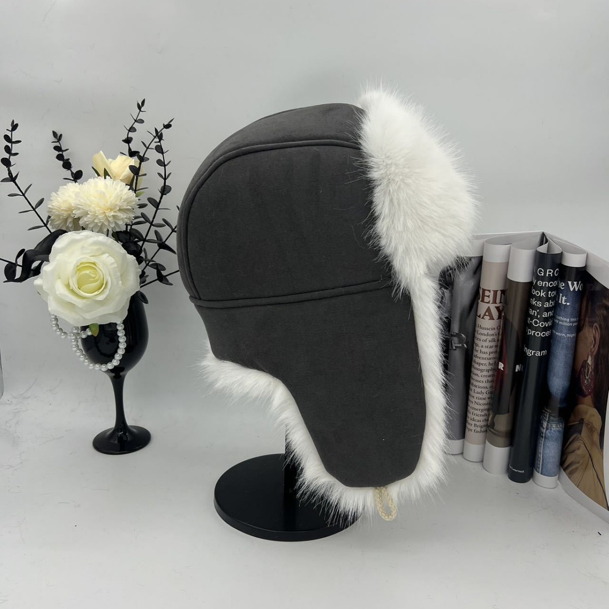 Thickened, warm, simple, fashionable, sweet, cute and furry Japanese-style winter cycling windproof and warm ear-protecting cap by Lei Feng Application Scenario