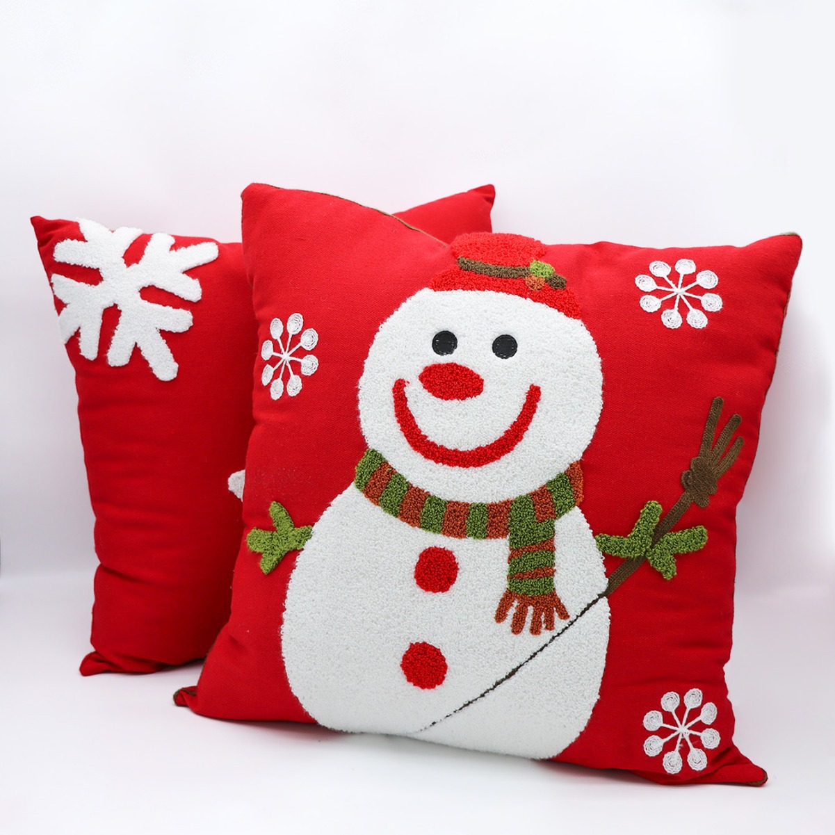 New cross-border Christmas series towel embroidered linen pillowcase sofa bedside Christmas atmosphere tufted pillow cover Application Scenario
