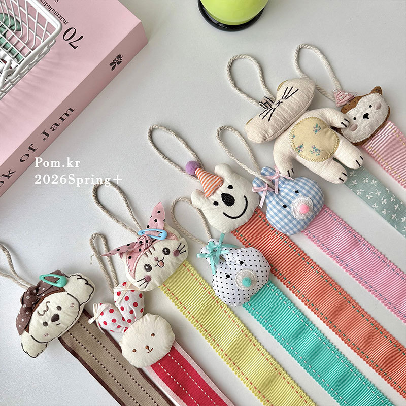 可爱动物造型挂饰带吧唧世界杯挂件二次元周边世界杯周边