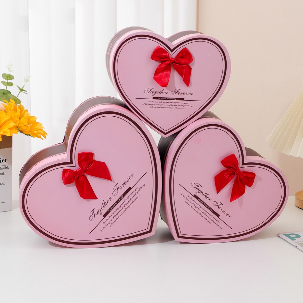 礼盒心形情人节礼品盒女友生日礼盒物包装盒爱心精美口红盒子套装