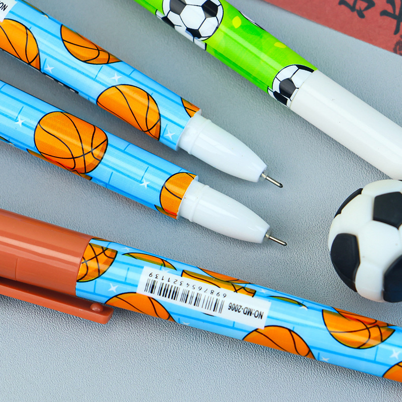 Creative cartoon cute football spinning gel pen, high appearance level, fun stationery, smooth writing and problem-solving pen for students Application Scenario