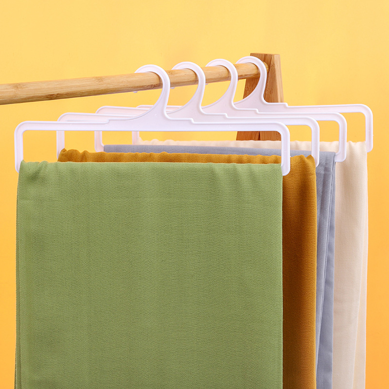 Bath towel rack, plastic scarf hanger, shopping mall clothing store display scarf and silk scarf rectangular rack, silk scarf and towel hanging rack Application Scenario