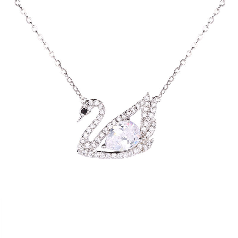 银饰/项链/金色链子/珍珠/梵克雅宝单花项链白底实物图