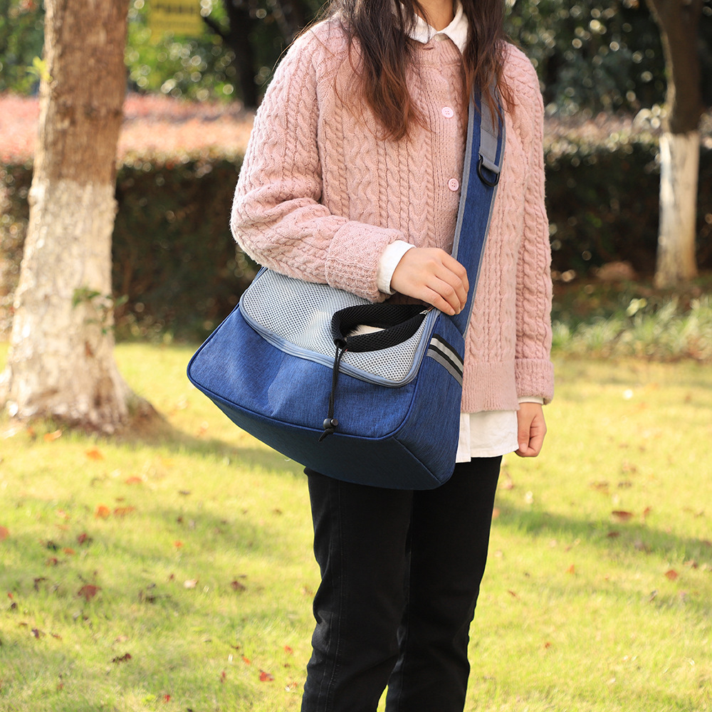 Rongka Pet Cross-border Dog and Cat single-shoulder crossbody pet bag Breathable mesh fabric Portable cat bag for travel Specification image