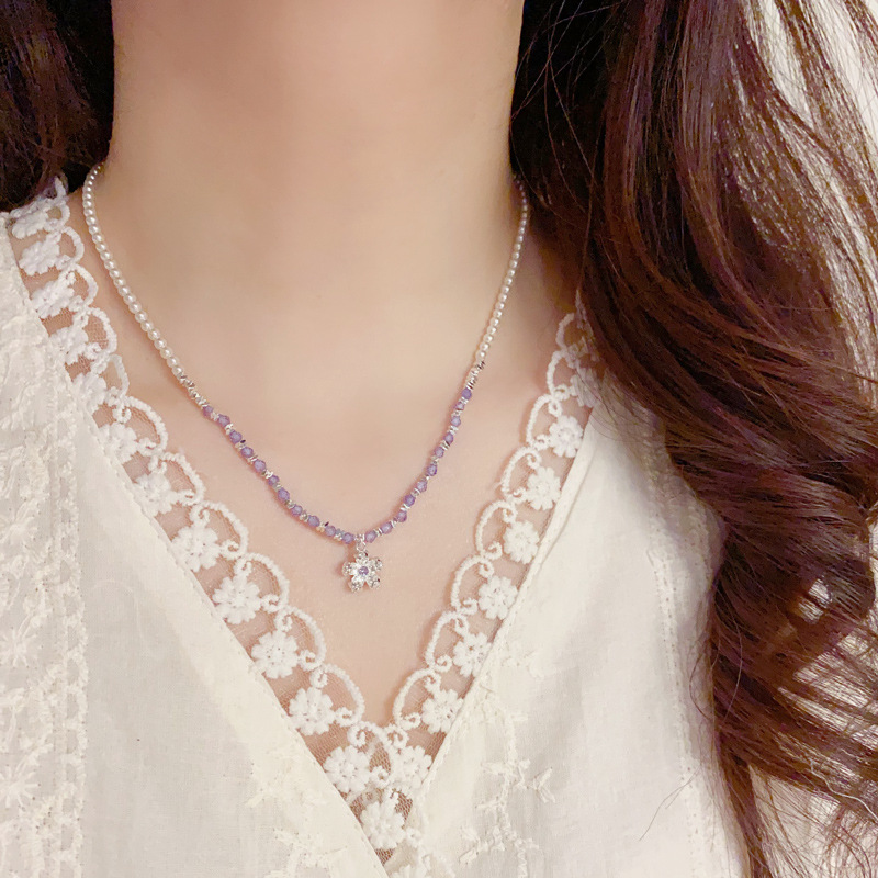 Spring new style, fashionable and fresh purple beaded flower pendant necklace, exquisite, gentle and versatile collarbone chain Specification image