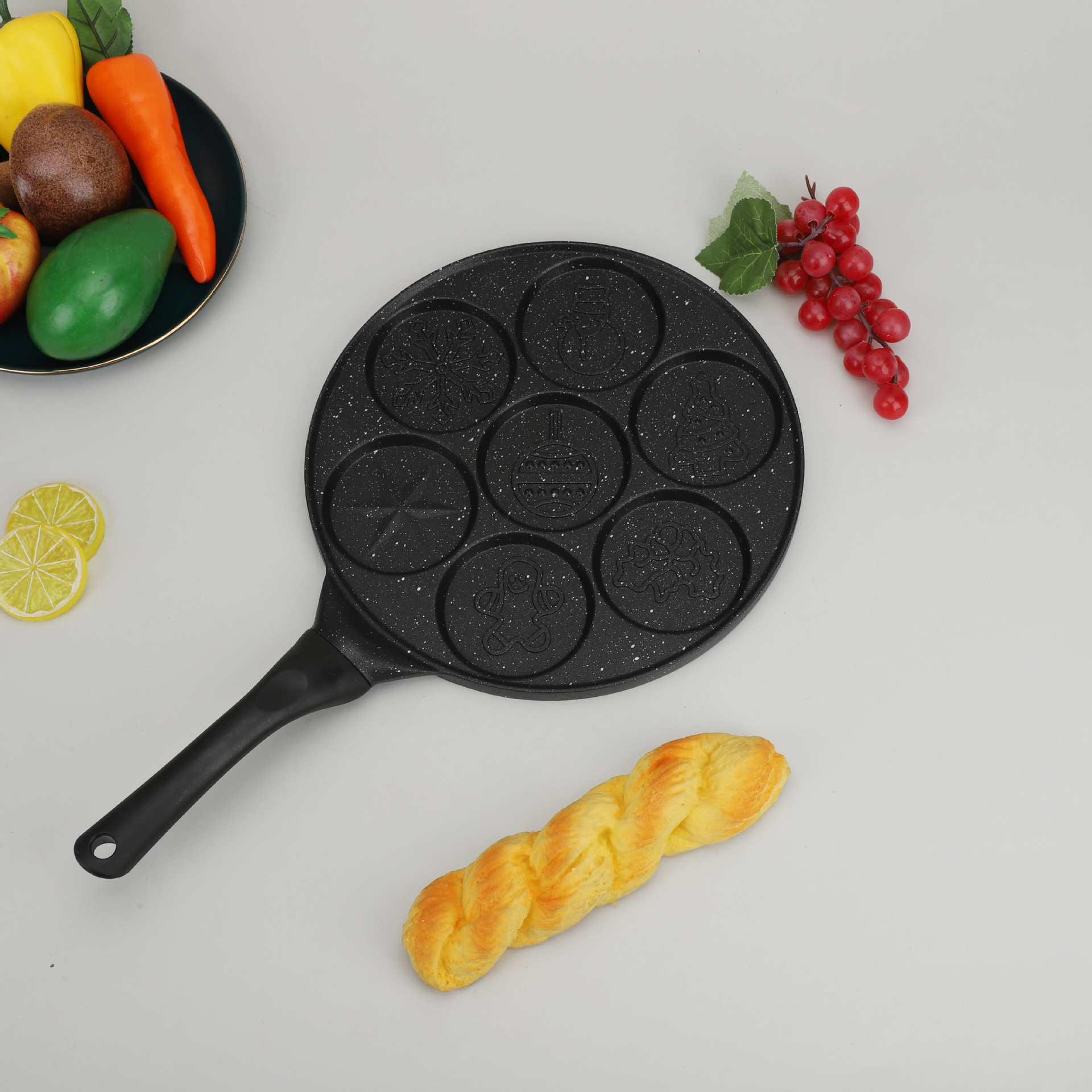 亚马逊披萨烘焙圆形不粘烤盘跨境热销七孔圣诞雪人系列DIY批发细节图