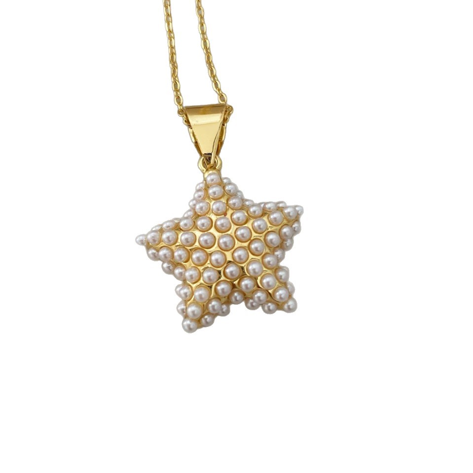 Elegant geometric heart necklace pendant with European and American style, copper-plated 18k heart-shaped round full pearl pendant Item Picture