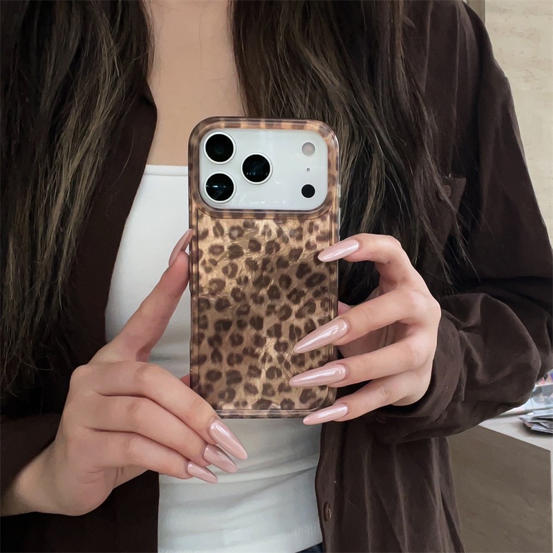 The high-end European and American Maillard leopard print is suitable for iphone17Promax, iPhone 16, iPhone 16 phone case, 15 double layer, 14 women