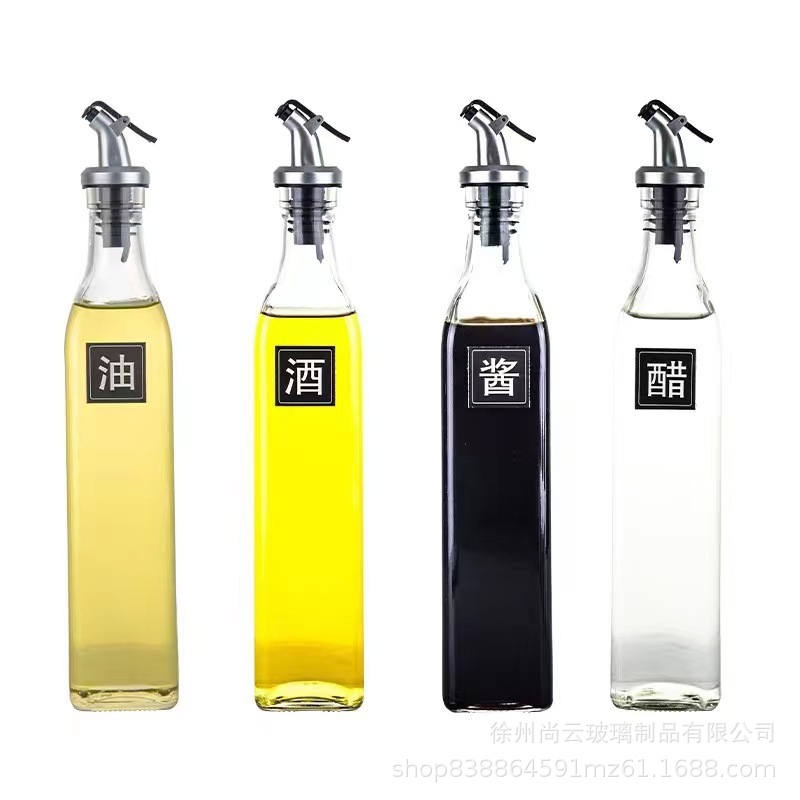 玻璃瓶/六角六棱玻璃瓶/香水瓶/软木塞玻璃罐/木塞玻璃罐白底实物图