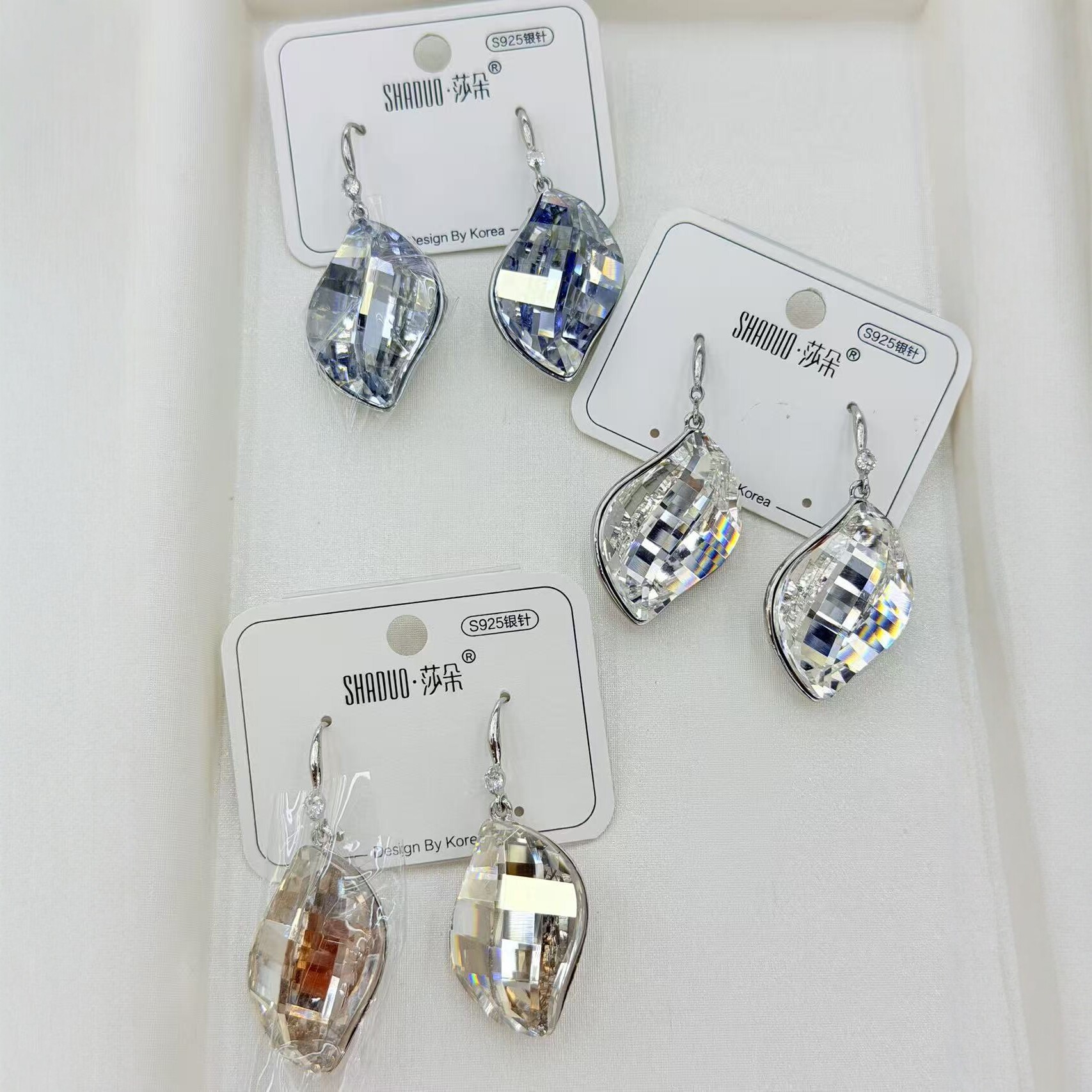 S925 agujas de plata austria pendientes de cristal joyería de mujer moda personalidad luz lujo nicho alto sentido temperamento earloop Specification image