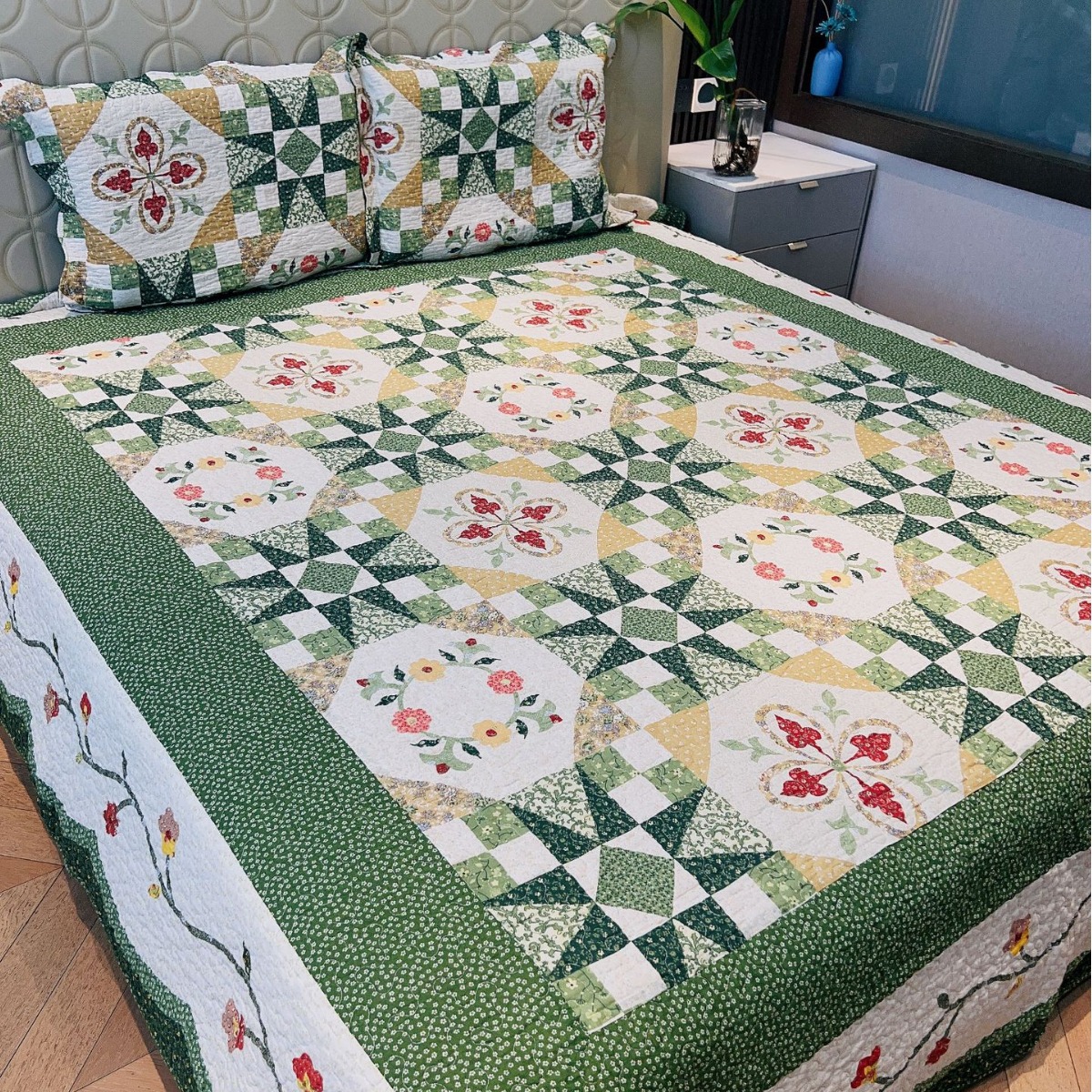 All-cotton quilted quilts for export, printed bed covers, thickened bedding, three-piece set, wholesale of bed covers, home textiles, best-selling pure cotton details Picture