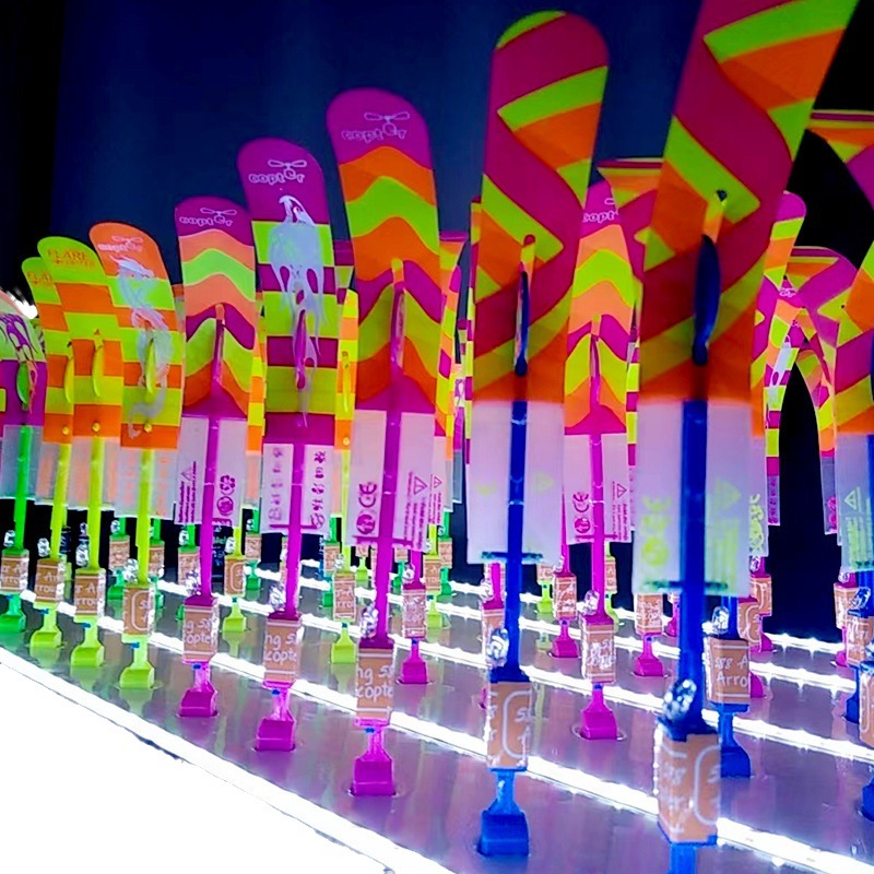The glowing slingshot's small flying arrow flashes Item Picture