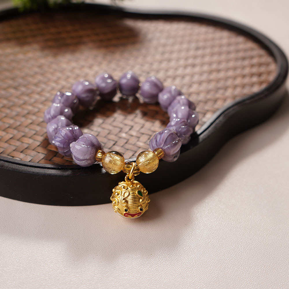 The new Mu Shan purple glass bracelet with a female lotus pod in a cold and elegant style, a natural fluorite lion dance bracelet, is very popular details Picture