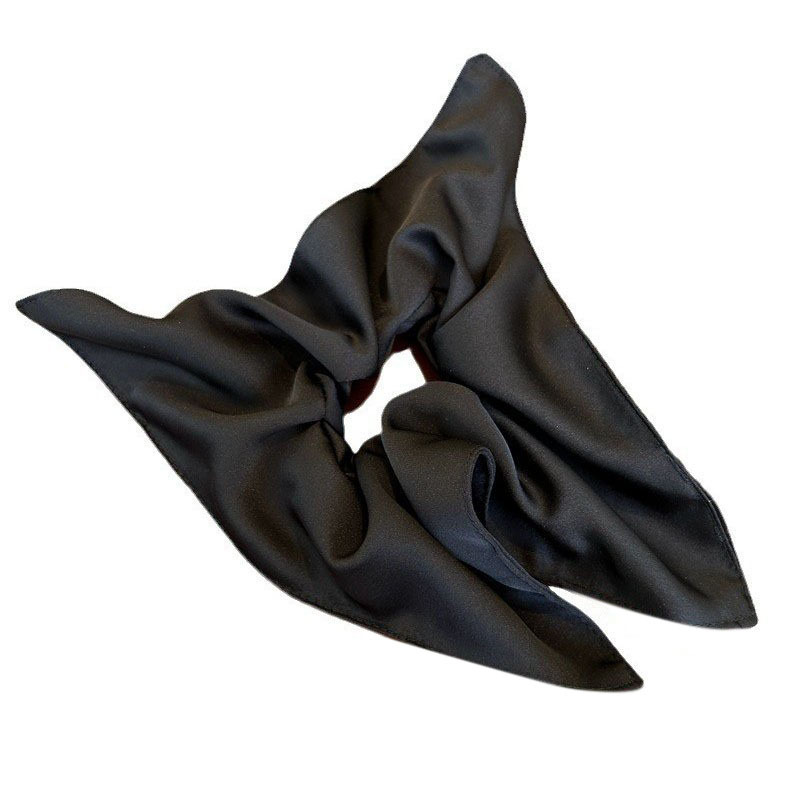 Korean smooth satin square scarf, large hair band, retro and simple style, laid-back and elegant, flower-shaped headband, headwear for women Item Picture