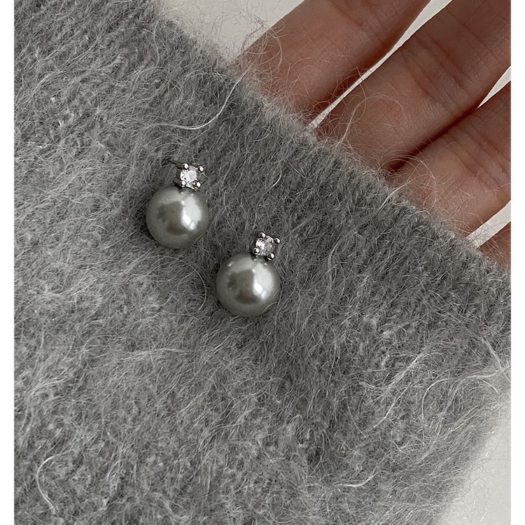Princess 925 Silver Needle Shi Family Pearl Stud Earrings, Niche Sparkling Diamond Grey Simple Women's earrings and Earrings, Small Grey beans