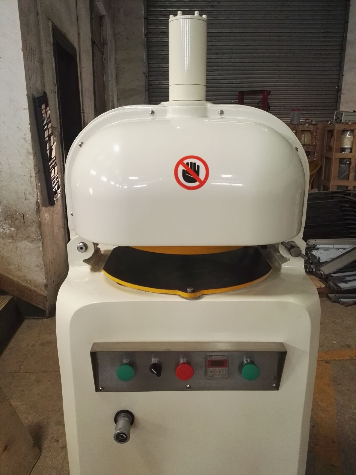 Fully automatic segmentation and rounding machine, bread dough segmentation and rounding equipment, block segmentation and rounding machine Application Scenario