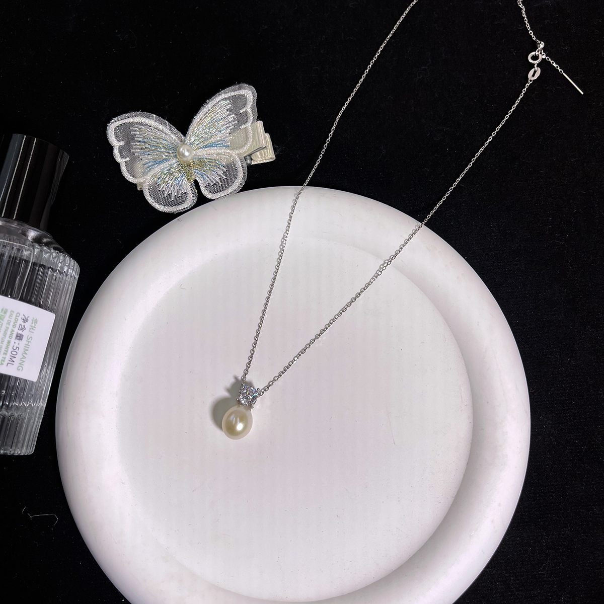 925 sterling silver necklace, single water drop freshwater pearl zircon pendant, collarbone chain, gentle and elegant, high-end neckchain Specification image