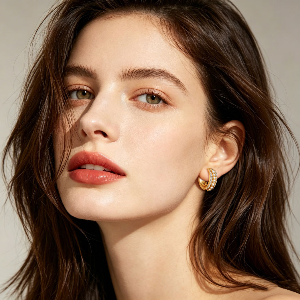 Light luxury style pearl full zirconium earring, copper alloy real gold electroplated, niche high-end earrings, versatile ear buckles for commuting details Picture
