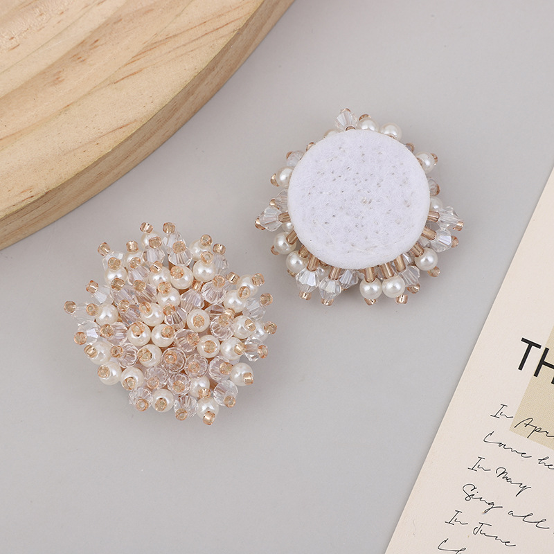 New in-stock wholesale of flower-shaped clothing accessories, DIY clothing, shoes and hats, simple and fashionable style, handcrafted Specification image