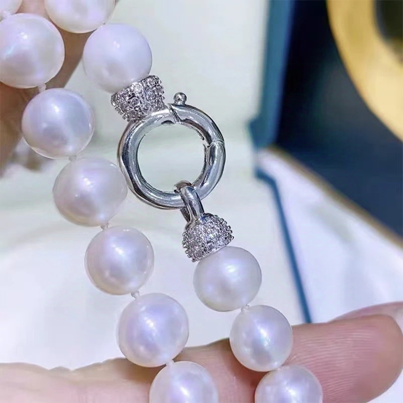 diy jewelry accessories: Bracelets, necklaces, round buttons, simple single-row pearl buckles, sweater chains, lock buttons, and accessories