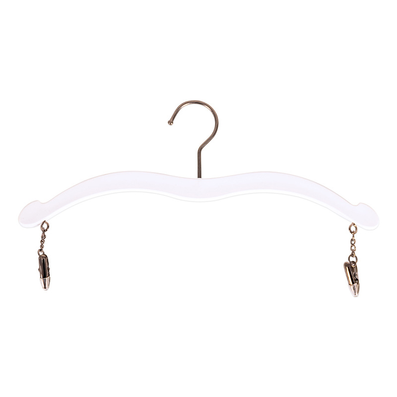 Wholesale of high-end clothing store hangers imitating beech wood grain plastic hangers, anti-slip and traceless women's plastic underwear clips Item Picture