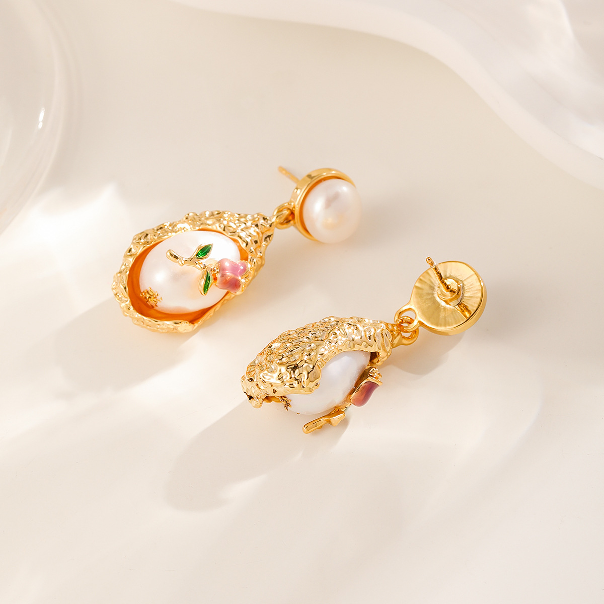 Nasha Cross-border Exclusive Baroque pearl earrings with a fashionable design sense. Large earrings, grand and exaggerated, do not fade Application Scenario