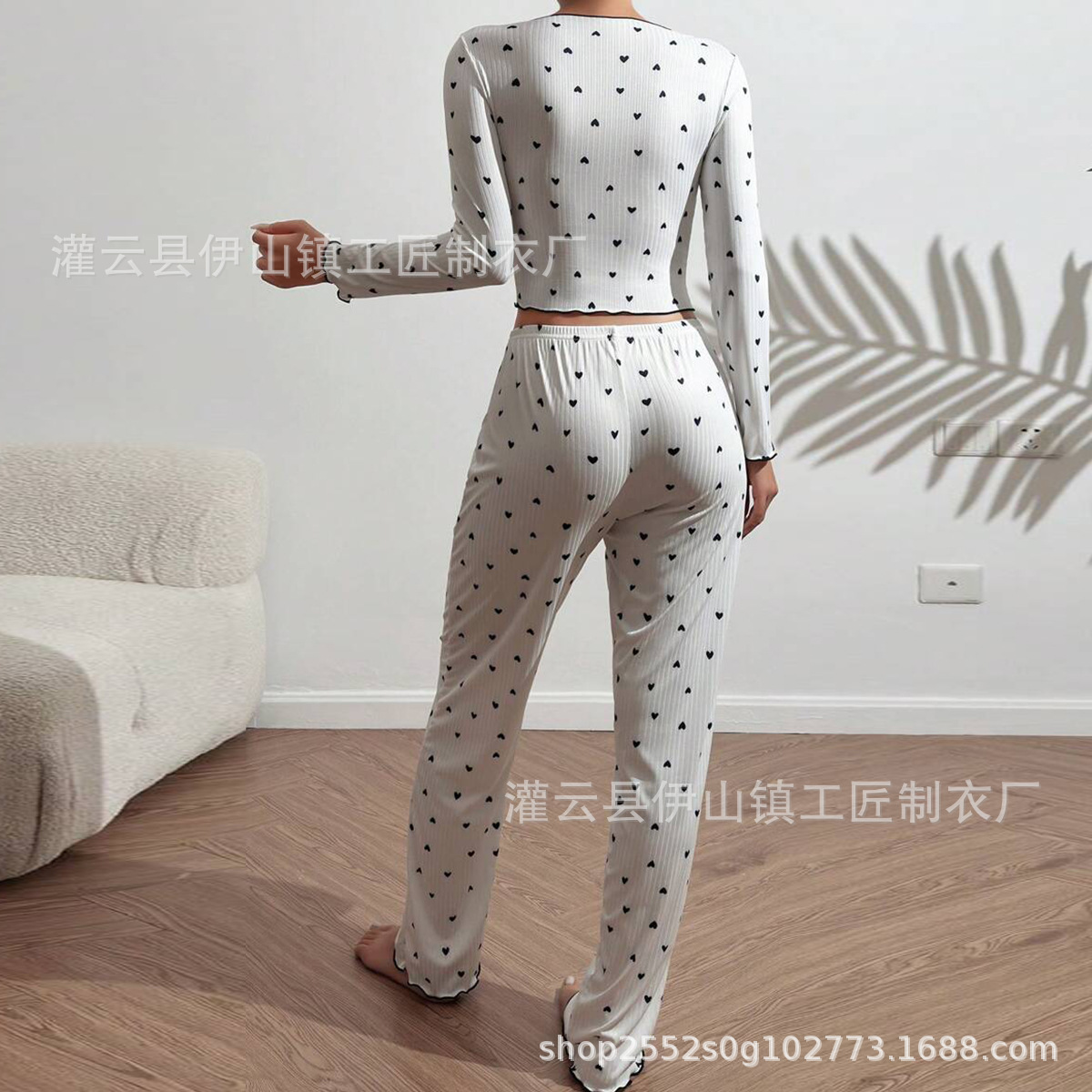 Cross-border European and American foreign trade summer new heart-shaped printed long-sleeved and long pants two-piece set for women's thin home wear and pajamas Application Scenario